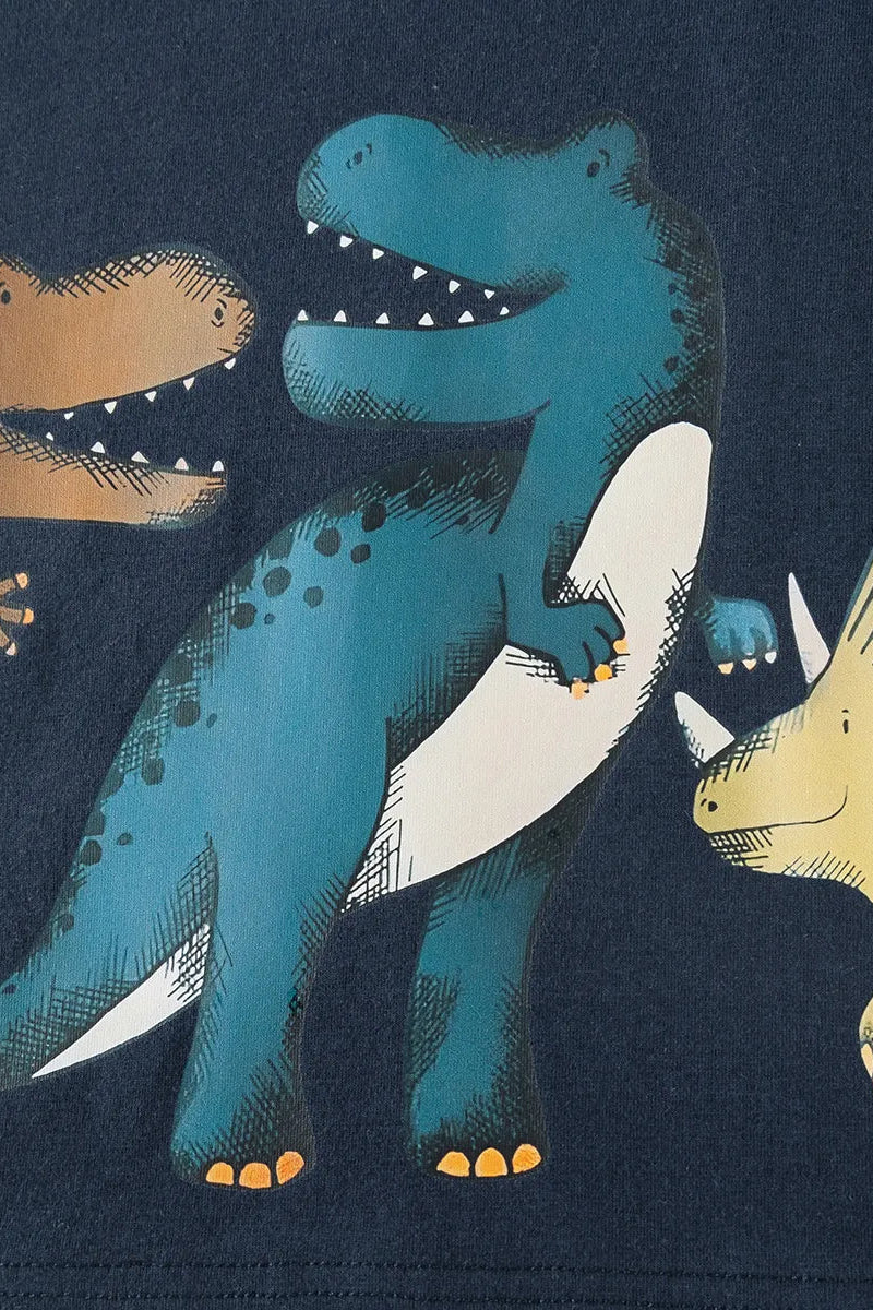 Illustration of dinosaurs on a dark blue background