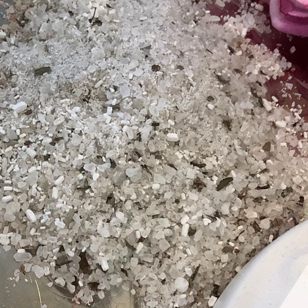 peppermint soak bath salts in white background