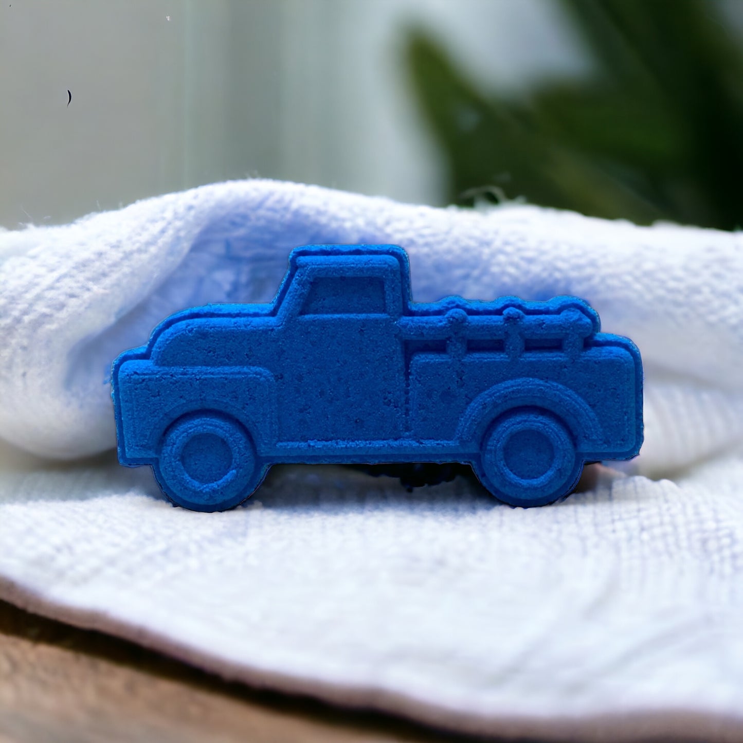 Vintage Truck Bath Bomb - Blue - Calla Lily Cosmetics + CL kids