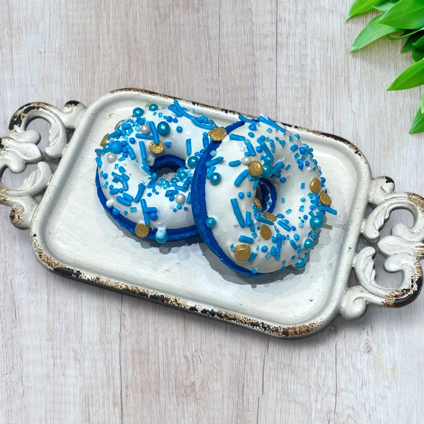 Donut Bath Bomb - Blue - Calla Lily Cosmetics + CL kids