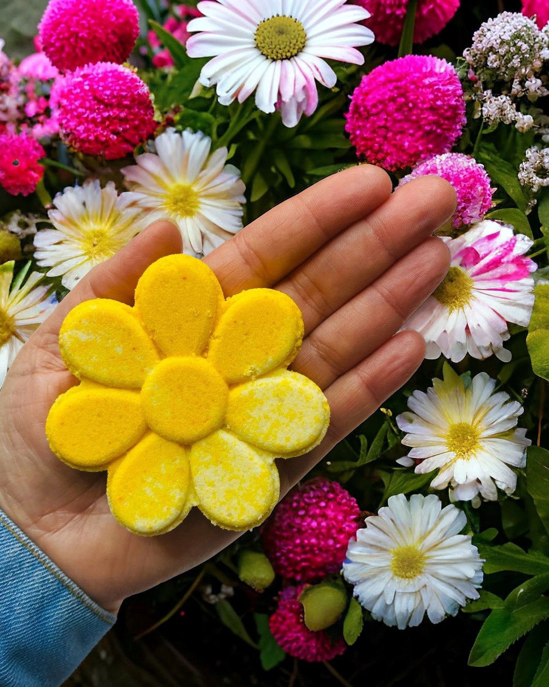 Sugared Lemon Flower Bath Bomb - Calla Lily Cosmetics + CL kids