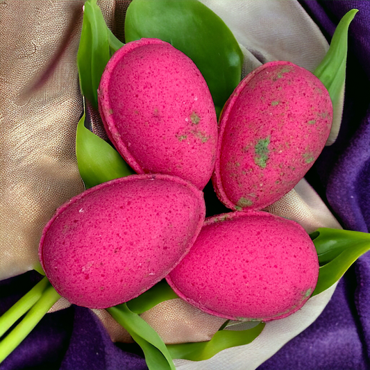 Speckled Egg Bath Bomb - Pink Strawberry