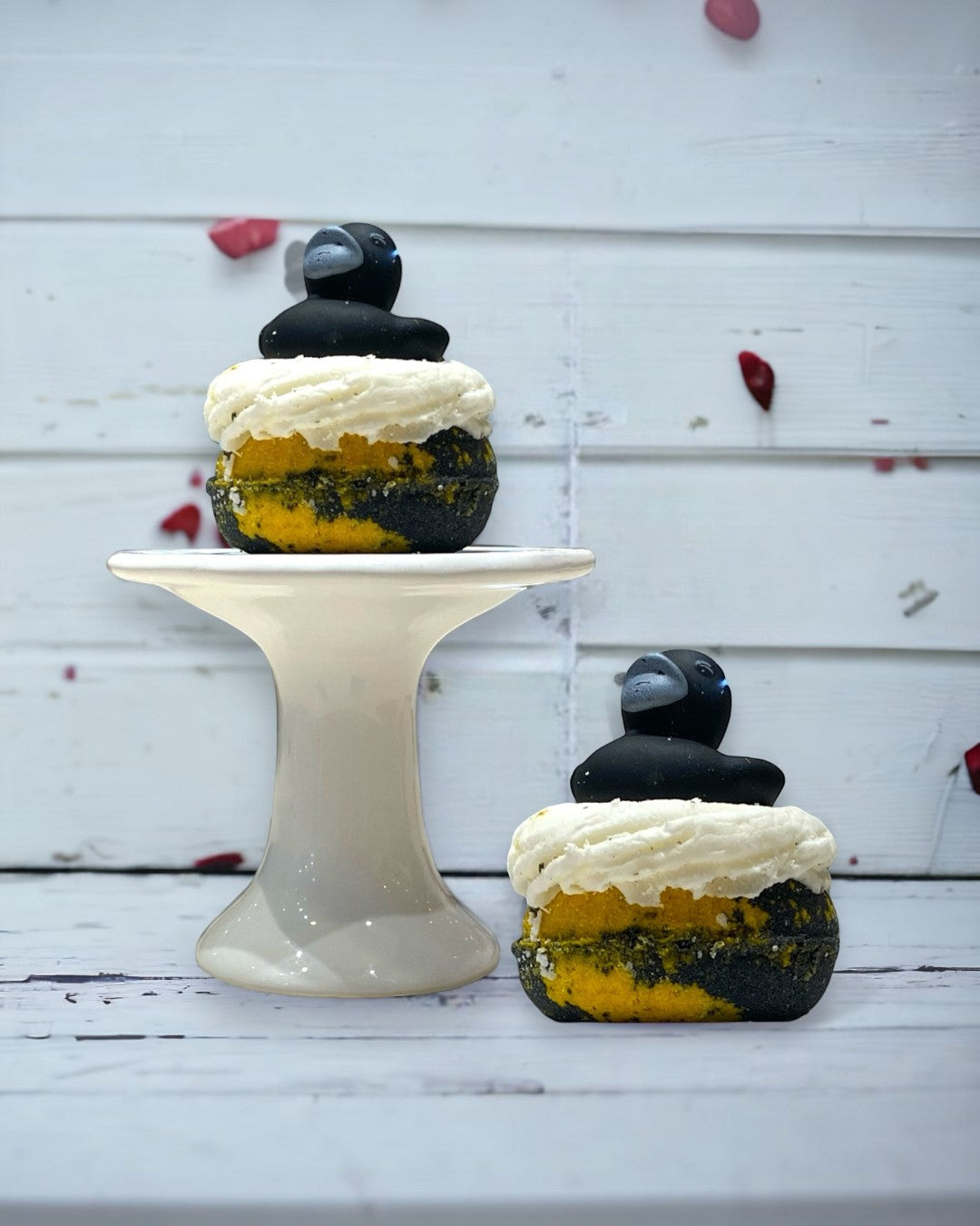Bubbly Donut Bath Bomb - Yellow Black - Calla Lily Cosmetics + CL kids