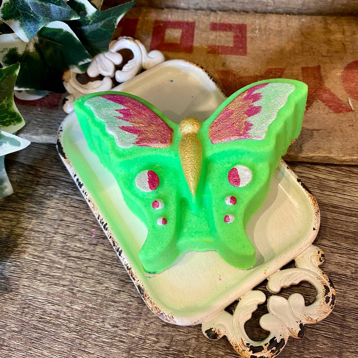 Butterfly Bath Bomb - Green - Calla Lily Cosmetics + CL kids