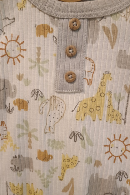 Shirt with animals