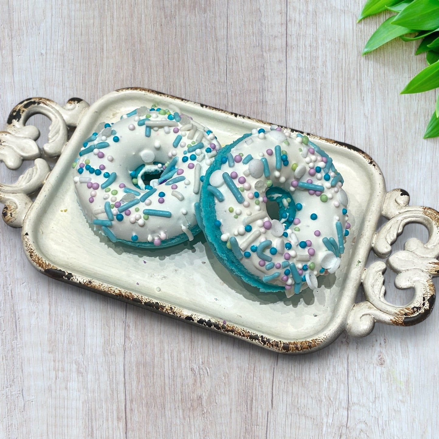 Donut Bath Bomb - Teal - Calla Lily Cosmetics + CL kids