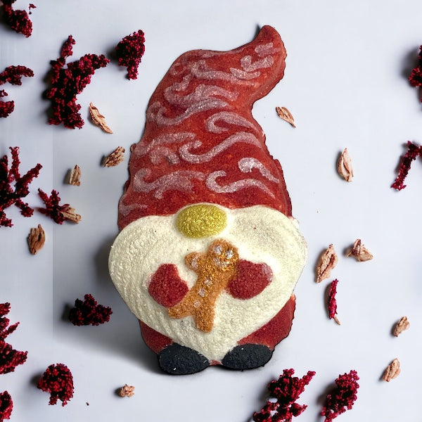 Gnome Bath Bomb - Gnome Holding Gingerbread Man