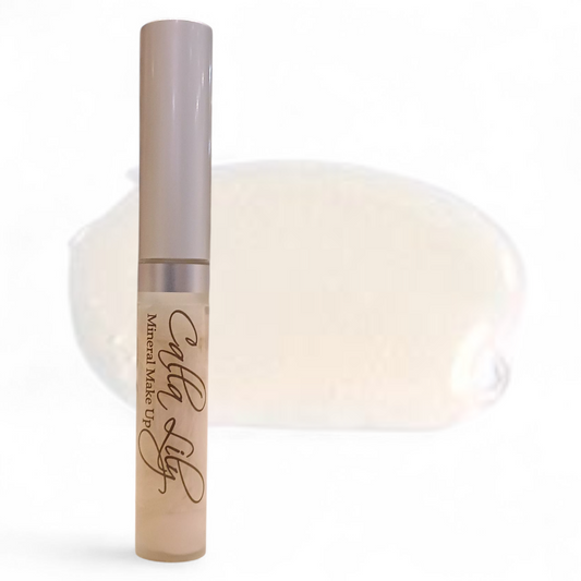 Makeup product with 'Cafu Lily' branding on a white background