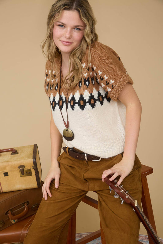 Ivory and Tan V-neck Short Sleeve Sweater