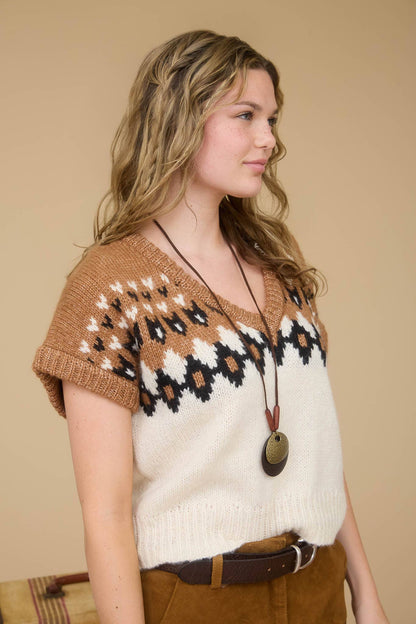 Ivory and Tan V-neck Short Sleeve Sweater